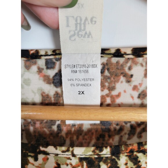 Sew in Love Plus Size Abstract Animal Print Long Sleeve Top Size 2X - Picture 4 of 9